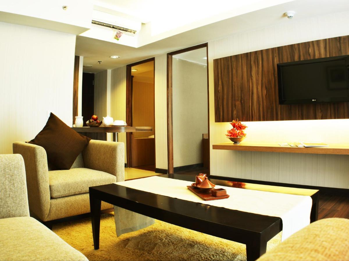 รามาดา บาย วินด์แฮม บาหลี ซันเซ็ตโร้ด กูตา Hotel เซมินยัค ภายนอก รูปภาพ