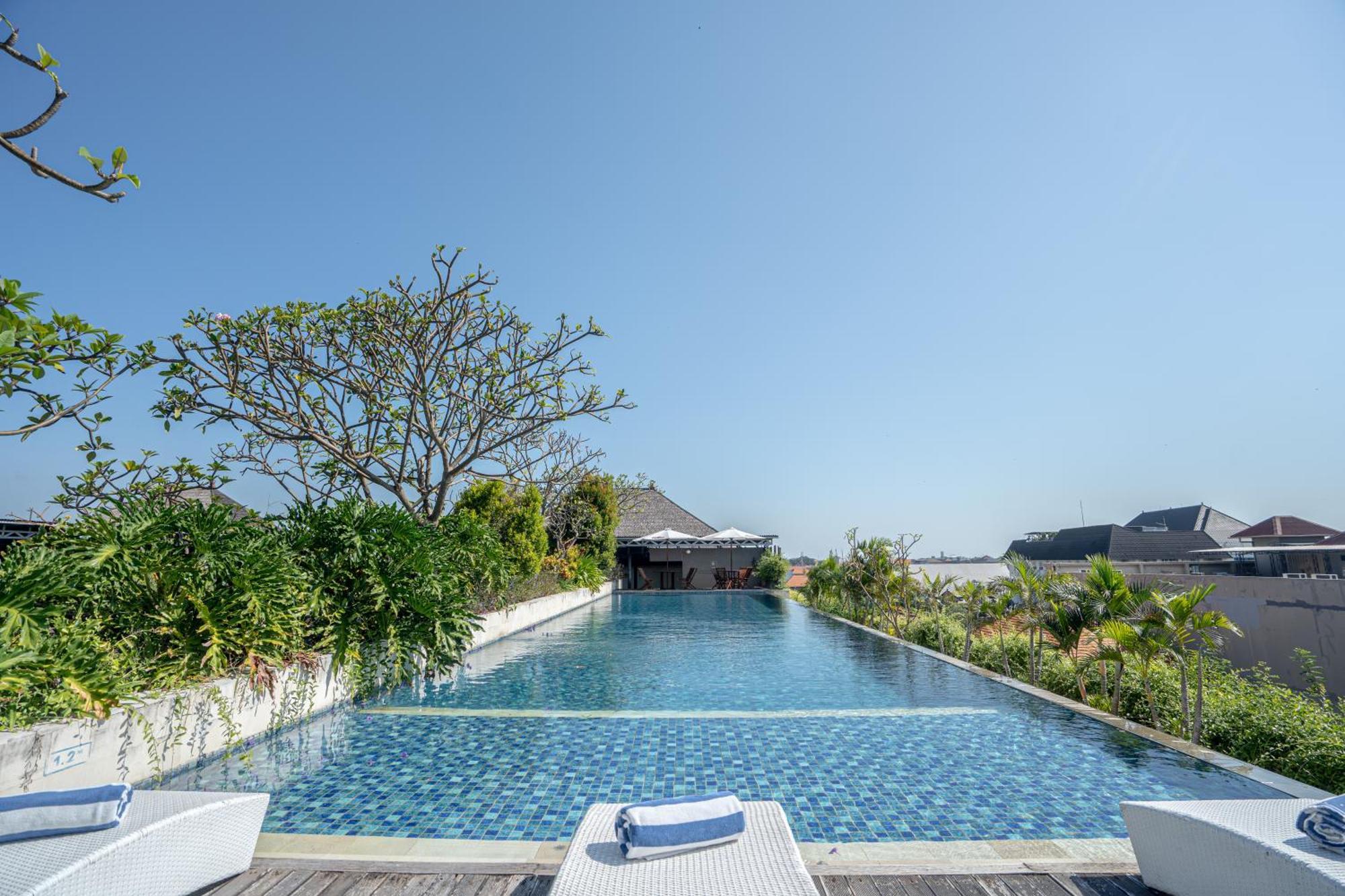 รามาดา บาย วินด์แฮม บาหลี ซันเซ็ตโร้ด กูตา Hotel เซมินยัค ภายนอก รูปภาพ