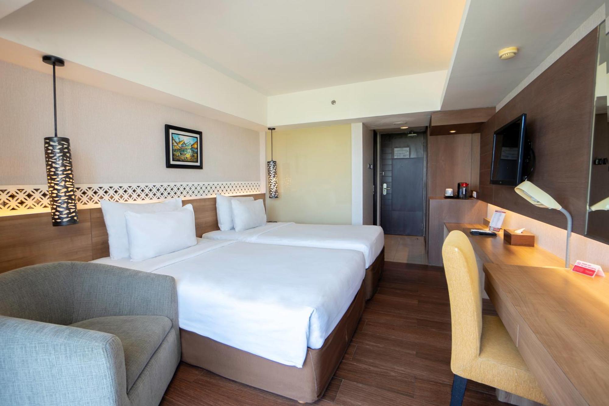 รามาดา บาย วินด์แฮม บาหลี ซันเซ็ตโร้ด กูตา Hotel เซมินยัค ภายนอก รูปภาพ