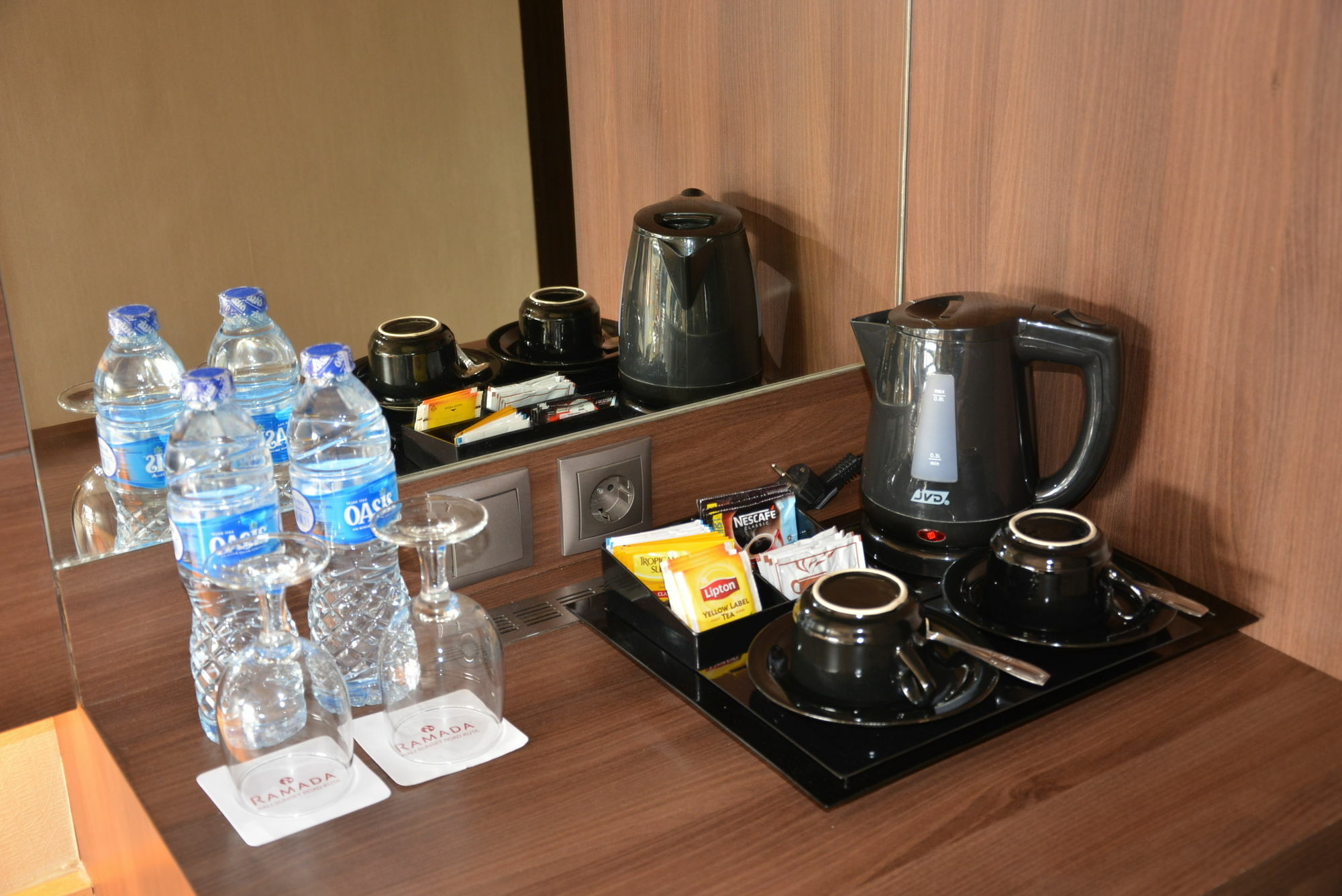รามาดา บาย วินด์แฮม บาหลี ซันเซ็ตโร้ด กูตา Hotel เซมินยัค ภายนอก รูปภาพ