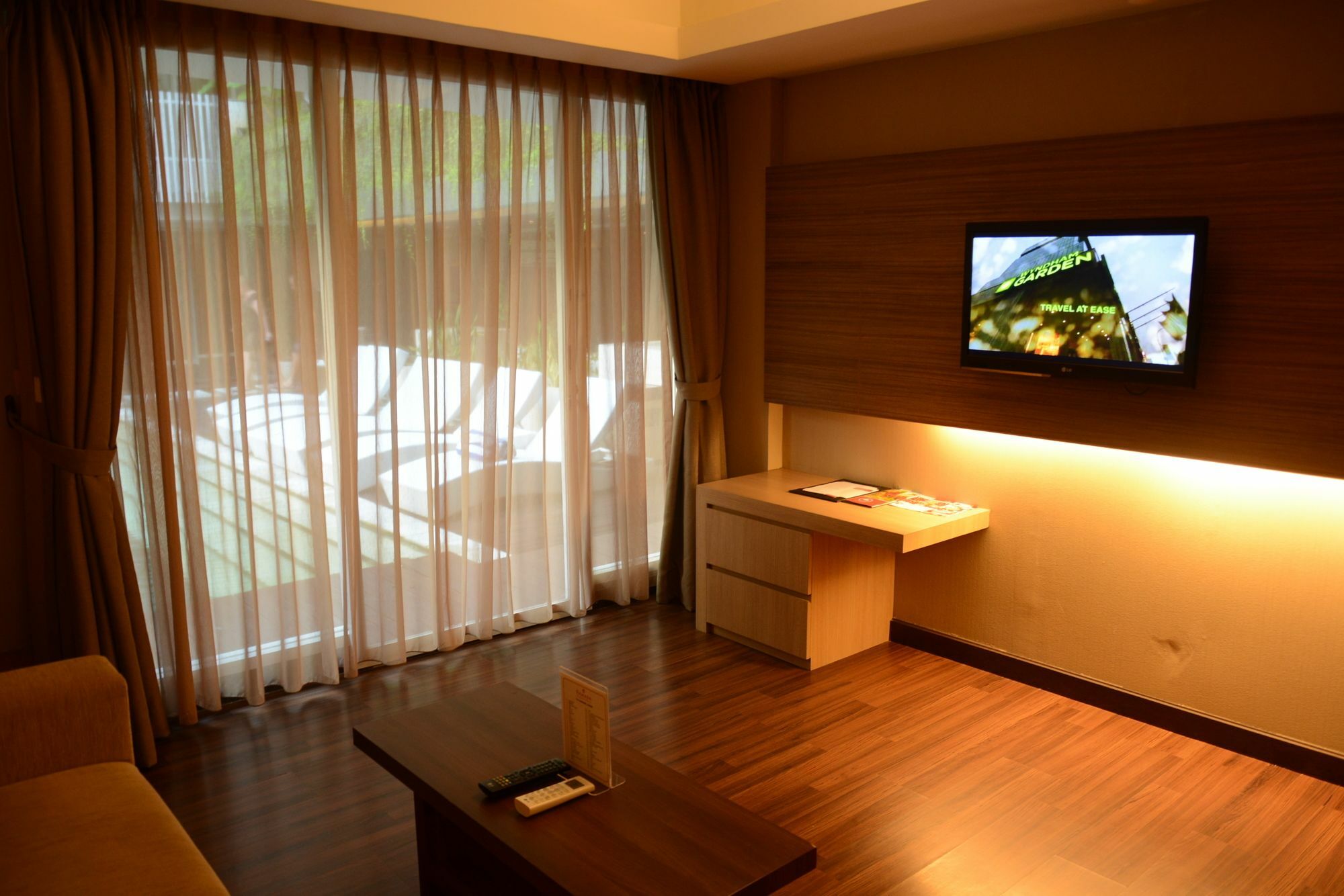 รามาดา บาย วินด์แฮม บาหลี ซันเซ็ตโร้ด กูตา Hotel เซมินยัค ภายนอก รูปภาพ