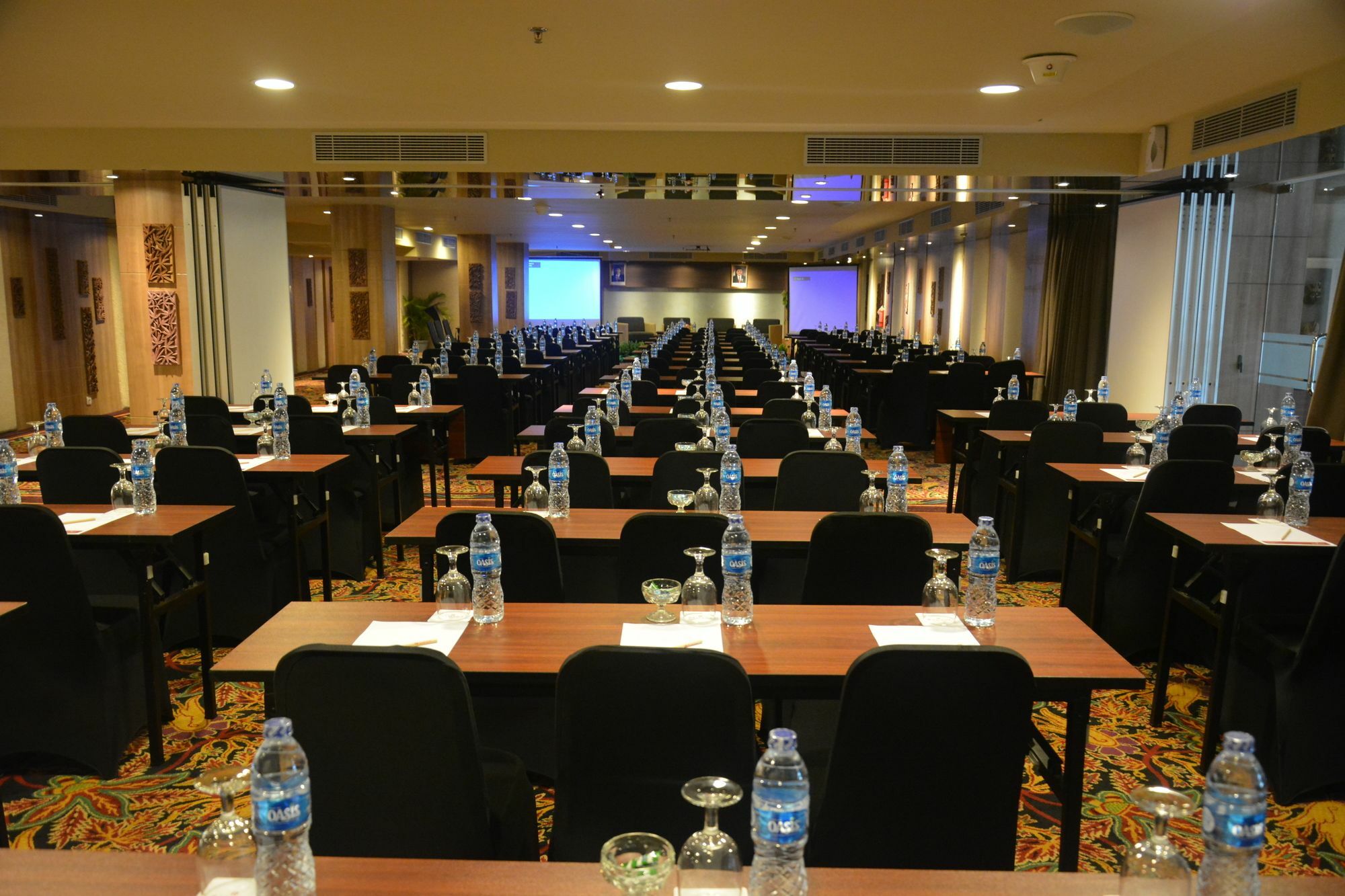 รามาดา บาย วินด์แฮม บาหลี ซันเซ็ตโร้ด กูตา Hotel เซมินยัค ภายนอก รูปภาพ